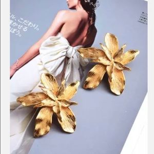 Elegance Gold Big Flower Drop Dangle Earring for Women trendy